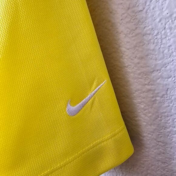 Nike Mens Polo Shirt Golf Dri-FIT Size XL Yellow Performance Short Sleeve - Picture 2 of 3